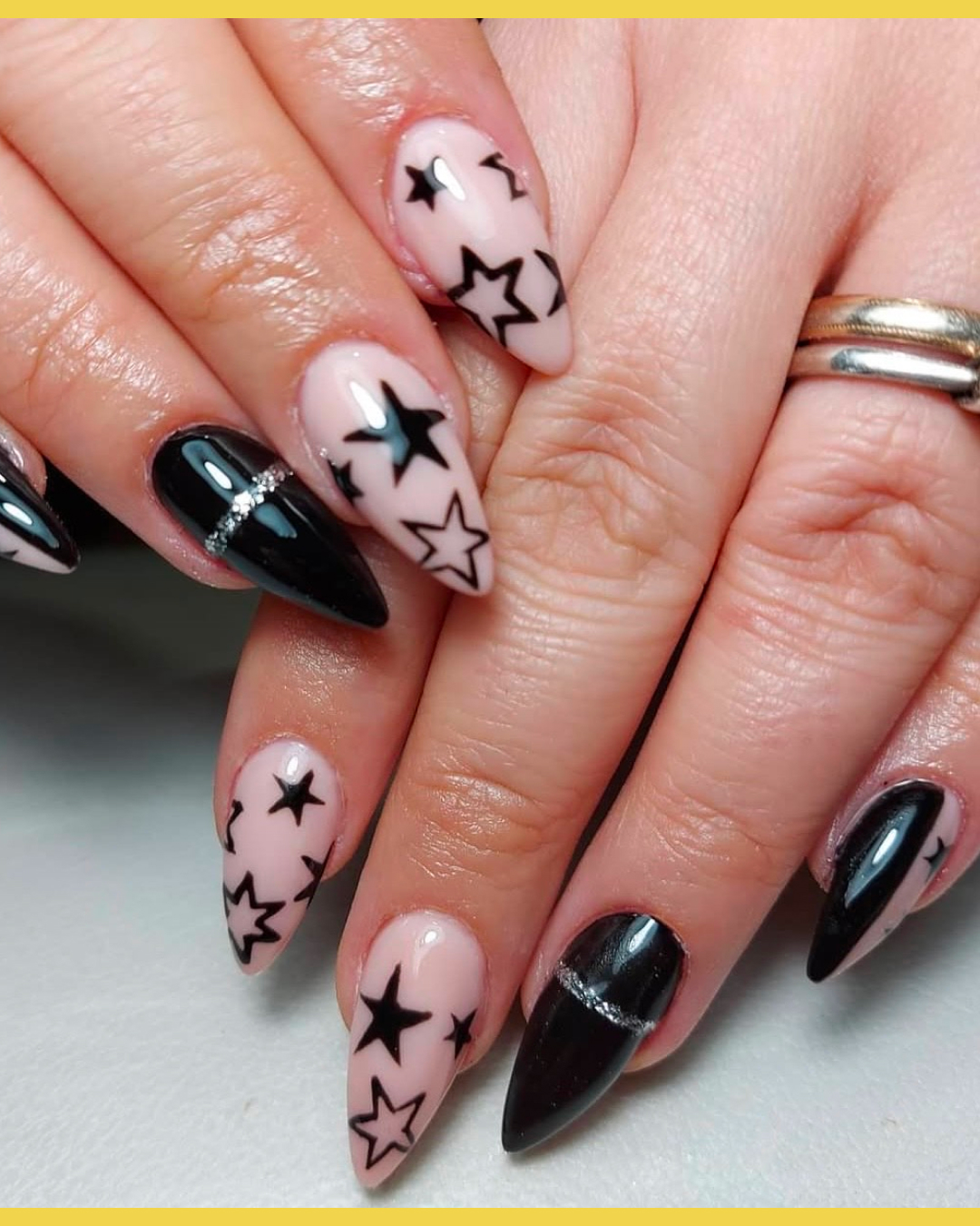 Gepflegte Hände mit frischem Gel-Nageldesign aus Stuttgart Mitte