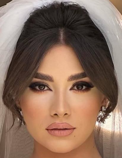 Make-up Artist für Brautstyling in Stuttgart – Hochzeitsvorbereitung im Studio