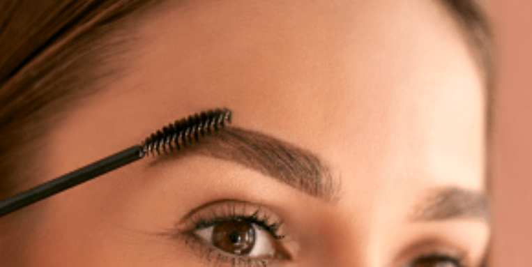 Wimpern und Augenbrauen Lifting inkl. färben in Stuttgart Mitte